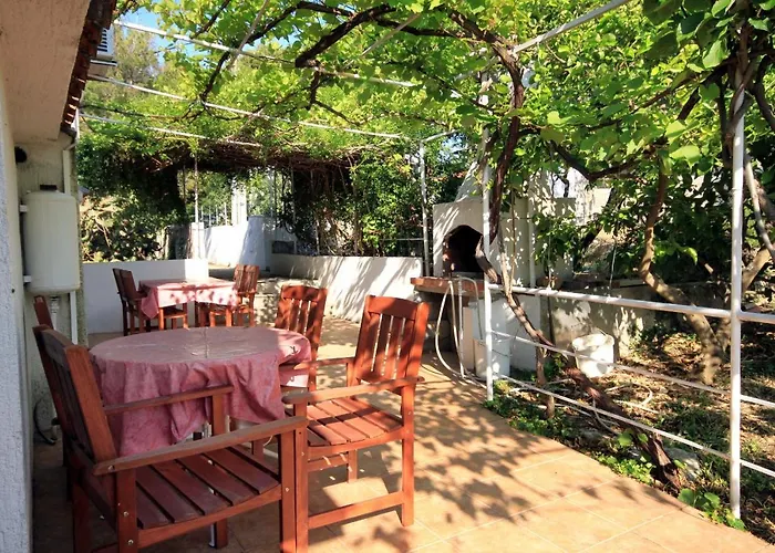 Appartamento By The Sea Hvar - 591